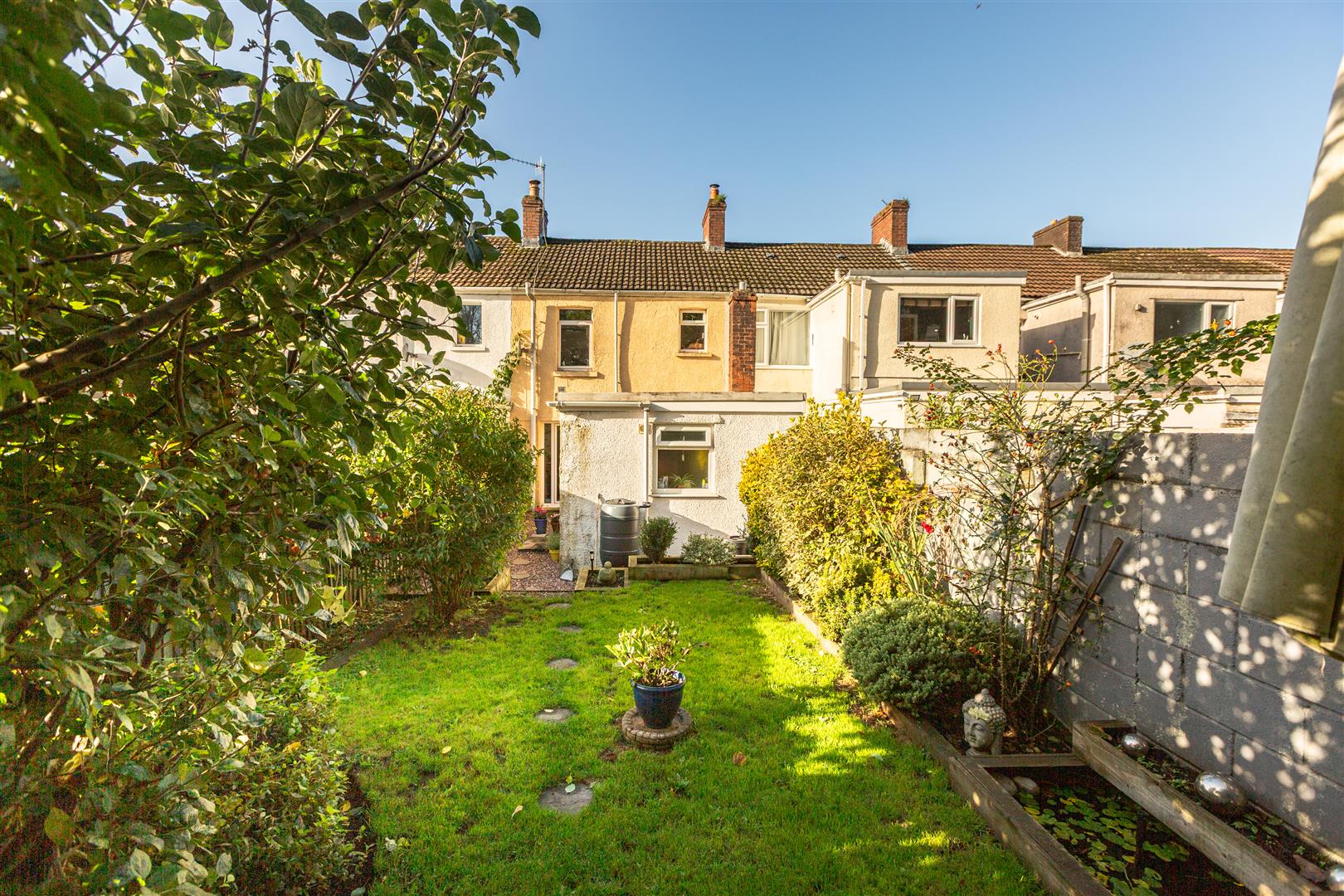 Rhandir Terrace, Llangennech, Llanelli, SA14 8TY